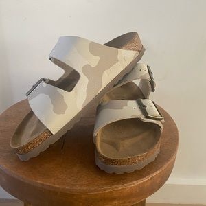 Birkenstock Arizona Desert Soil Camo Sand NEW!!!
